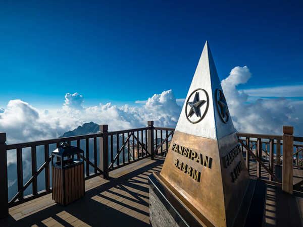 Conquista Fansipan: la montaña más alta de Indochina