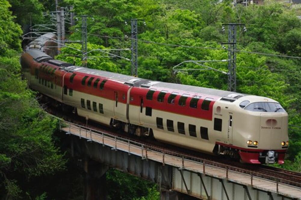 Vietnam Sleeper Train: The Ultimate Overnight Train Guide