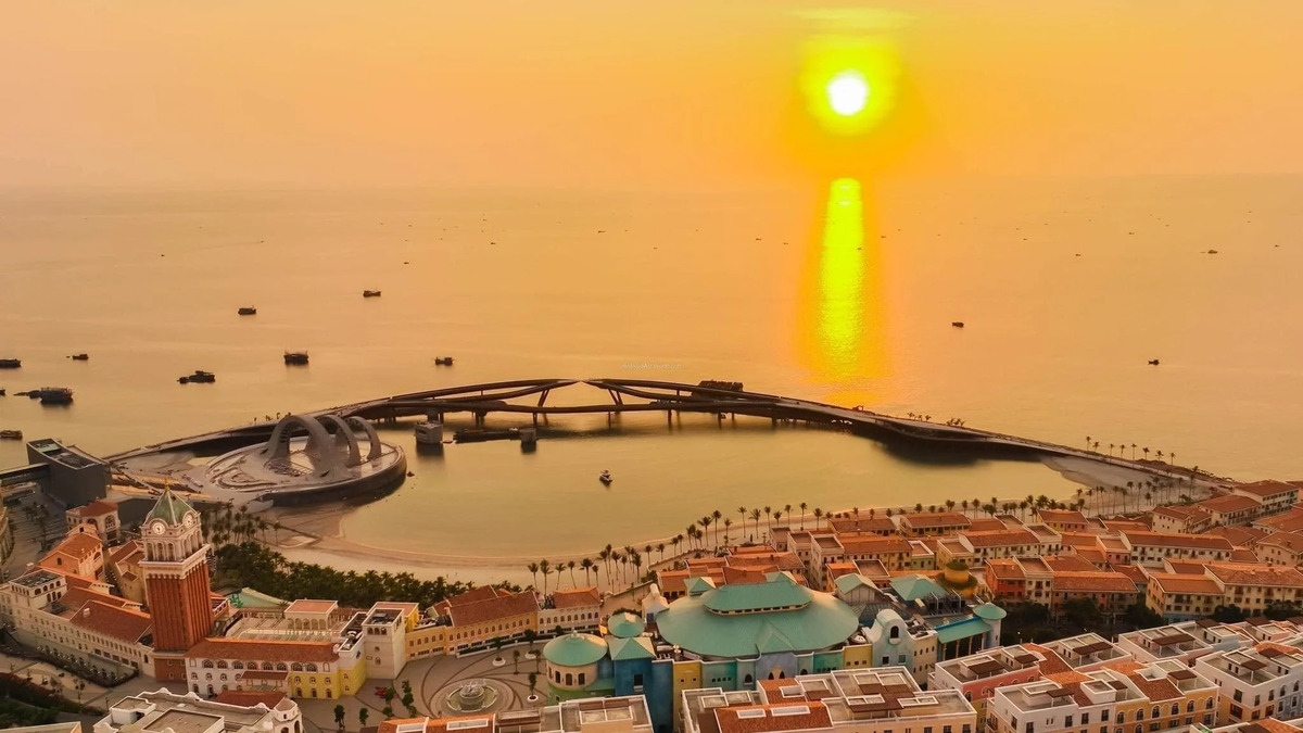 Symbol of Romance: Inauguration of the Kiss Bridge in Phu Quoc !
