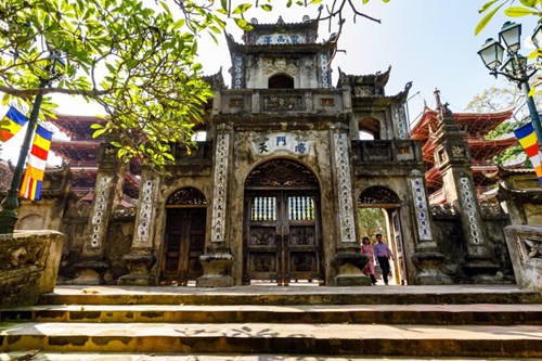 Pagoda del Perfume: lugar sagrado de peregrinación en Hanói