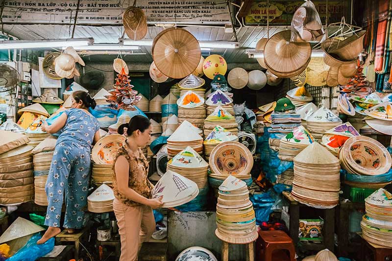 mercado de non la en hue vietnam