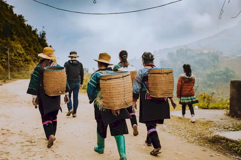 gente etnica en sapa