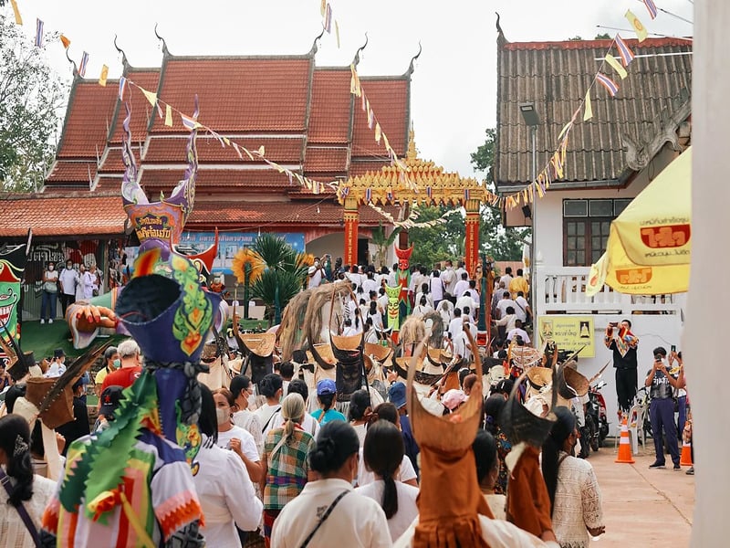 Bun Luang and Phi Ta Khon Festival