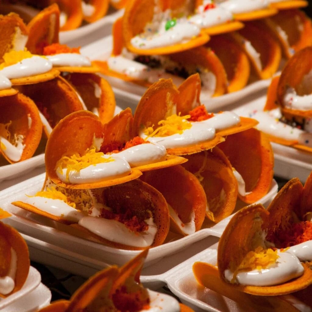 Khanom Buang