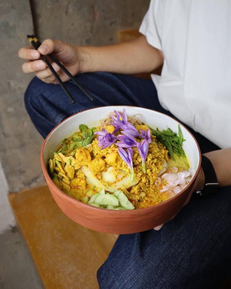 Nom banh chok