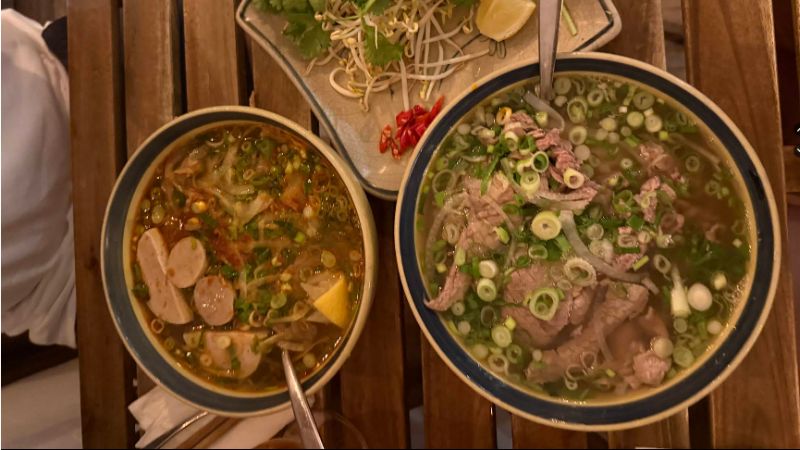 restaurantes vietnamitas en barcelona - sopa pho