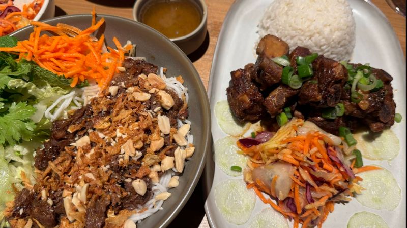 restaurantes vietnamitas en barcelona - pho viet - comida