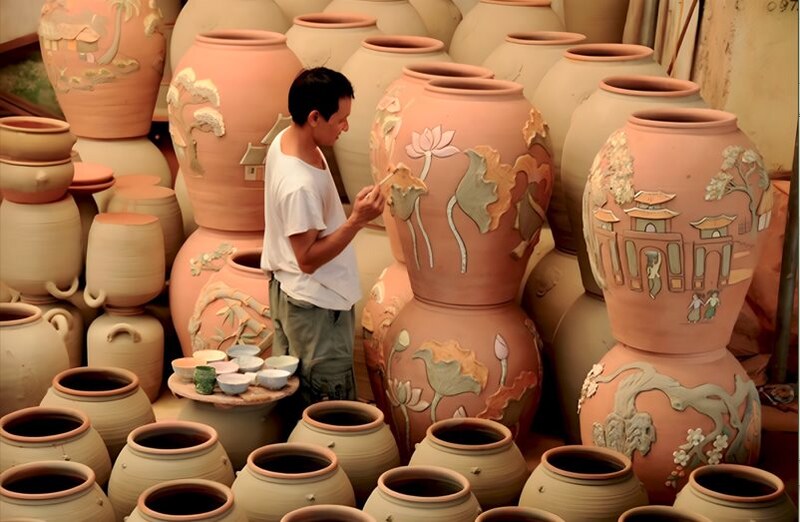 Pottery artisans at Bat Trang Pottery Village