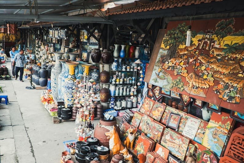 bat trang potttery village