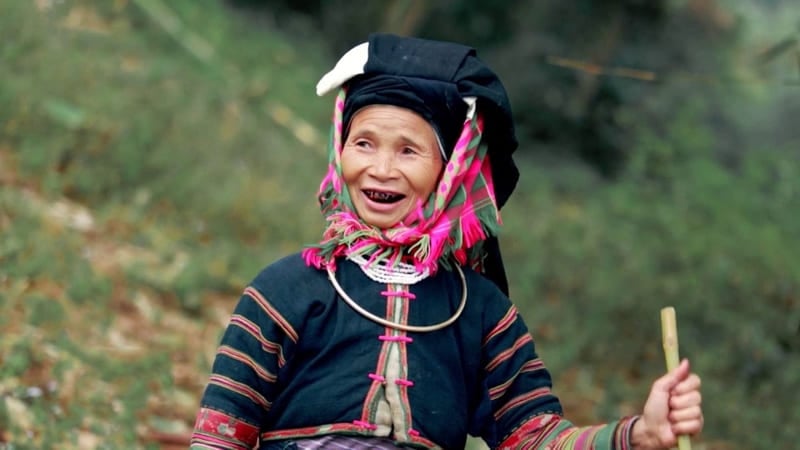 Black Lo Lo people's costumes in Cao Bang