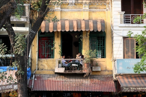 hanoi, the balcony of dinh cafe