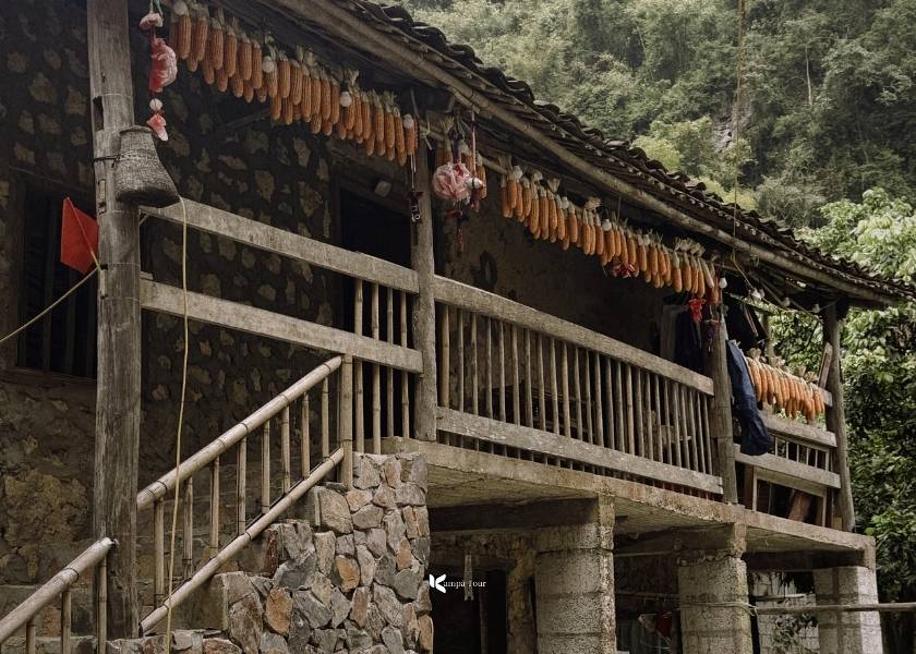 A traditional Tay house in Khuoi Ky stone village