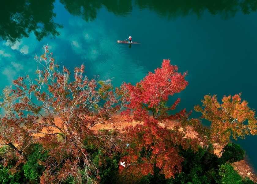 Ho Ban Viet Lake was photographed by drone