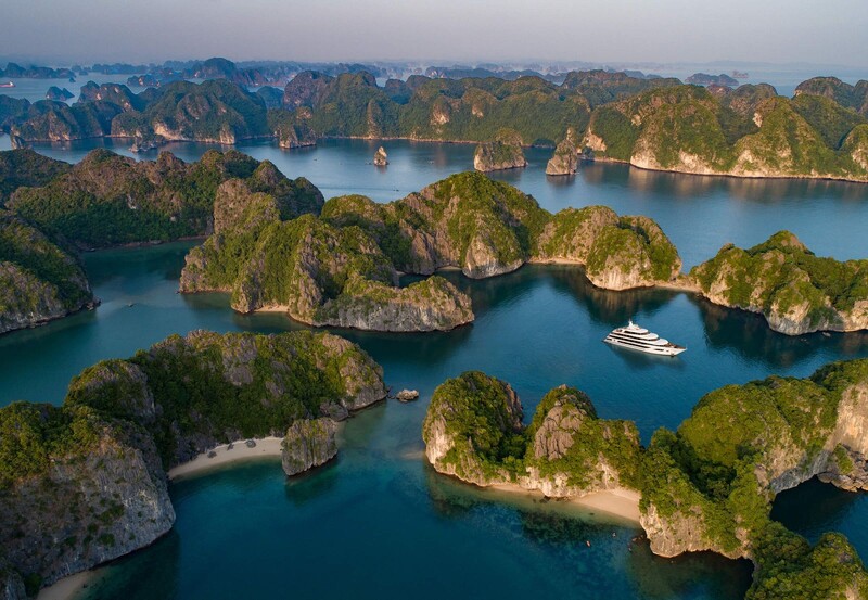 Cat Ba Island area