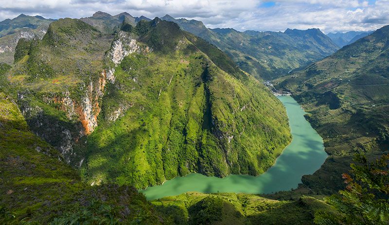 Río de Nho Que fluye debajo del Cañón de Tu San. Foto: internet
