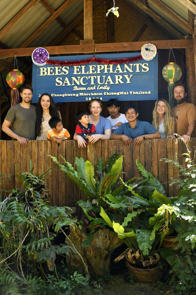 Group of tourists with the person in charge of the sanctuary