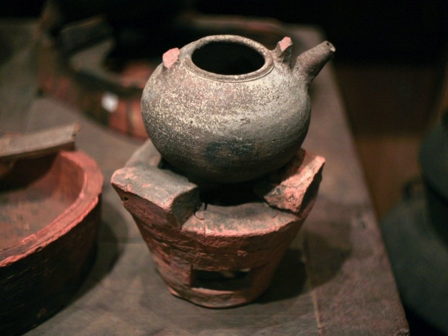 Many herbal remedies require the user to boil them in water for a specific period of time, a process called decoction. Earthenware decoction pots are the oldest and considered the best tools for this purpose.