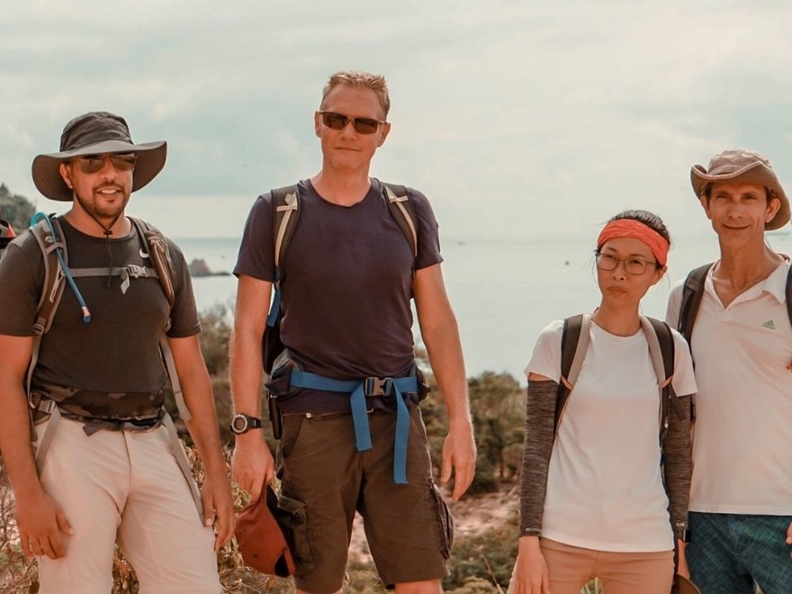 Kampá Tours travellers on a trekking trip to Whale Island.