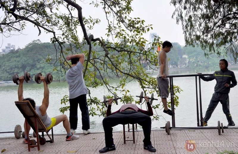 hoan kiem lake