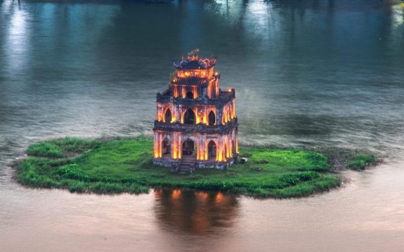 hoan kiem lake