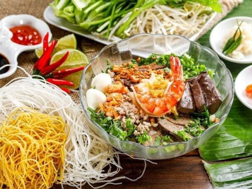 The ingredients of a bowl of oyster are very diverse