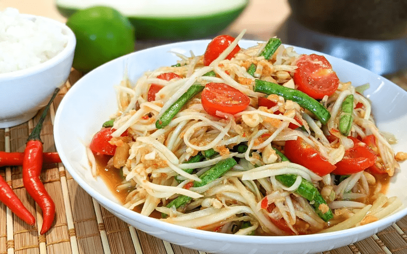 Som Tam is renowned for its very spicy character. 