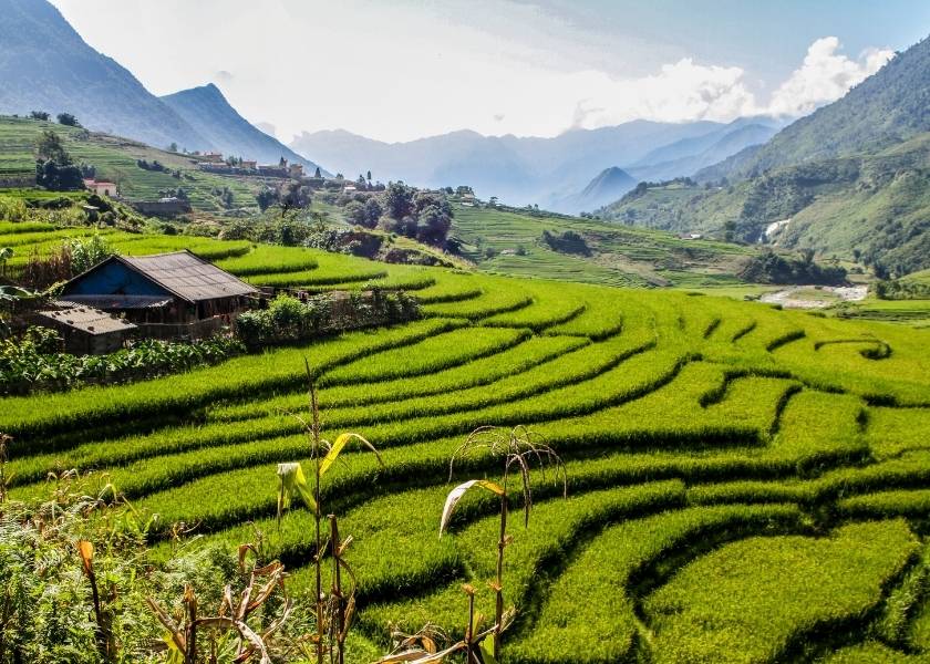 Sapa is the ideal place for mothers who enjoy a gentle trekking challenge.