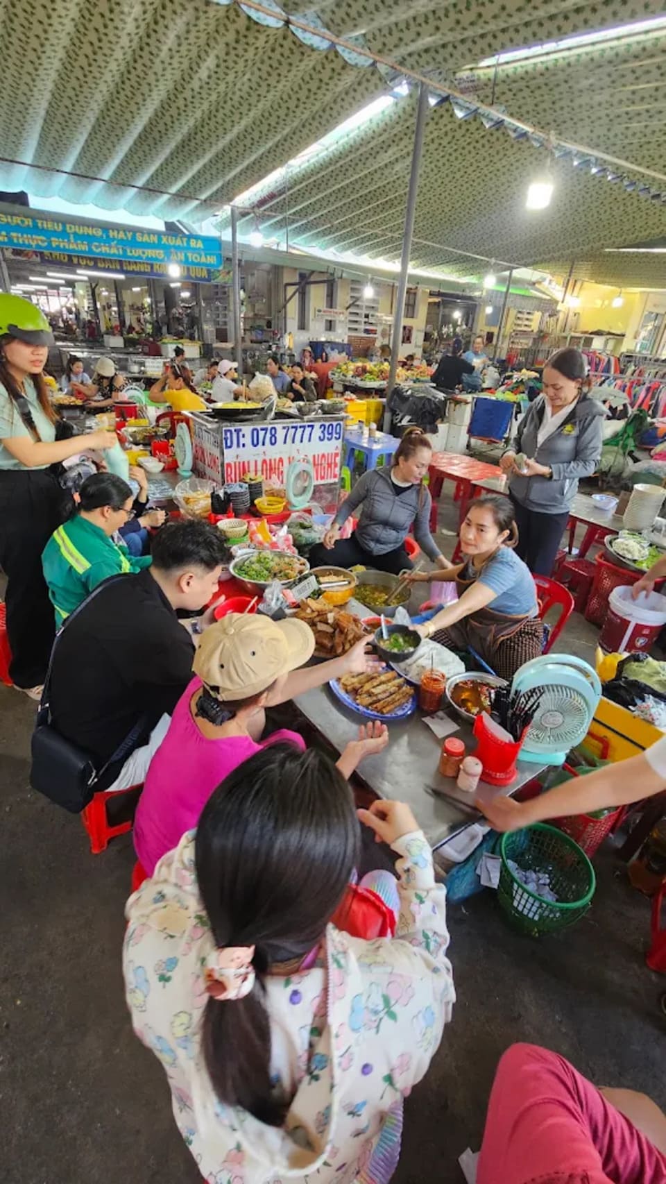 nguyen tri phuong market