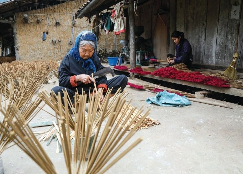 Phia Thap incense village is the main producer and supplier of traditional incense to the market in the northern mountainous region.