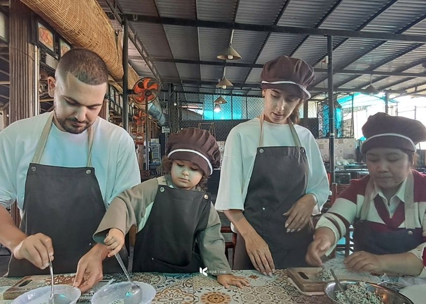 Private tours offer a friendly experience for family groups