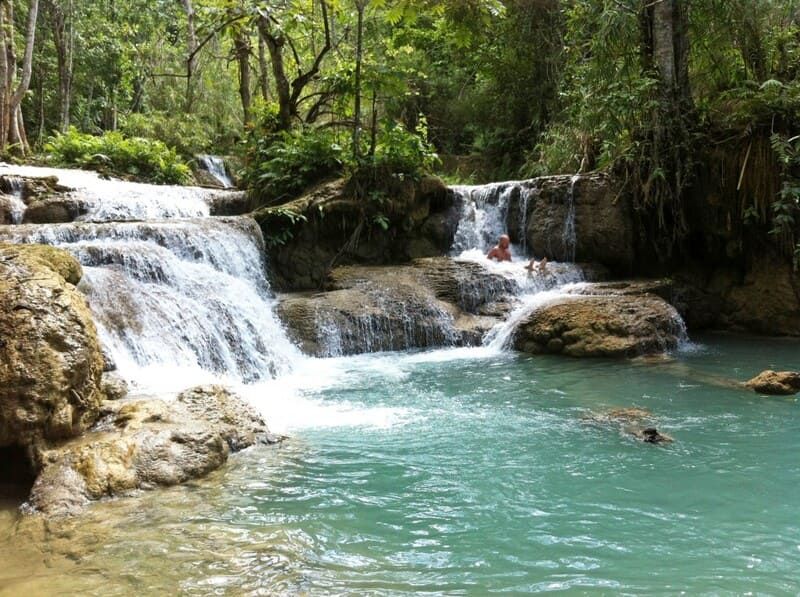 que ver en laos y camboya kuang si