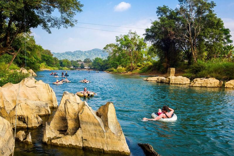 que ver en laos y camboya vang vieng