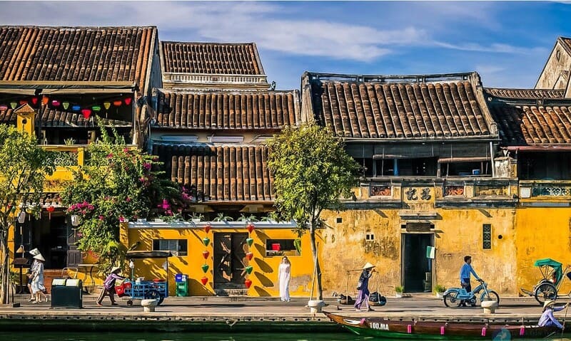 Silk in Hoi An is known as one of the best silks in Vietnam.