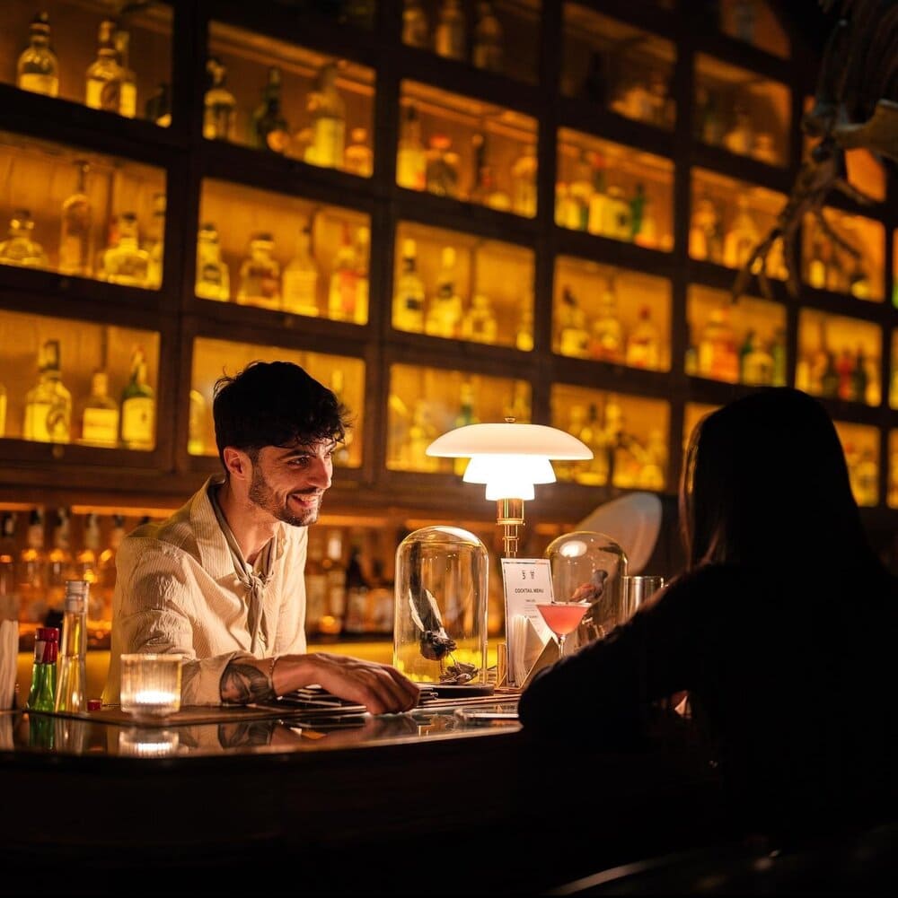 speakeasy bar in hanoi
