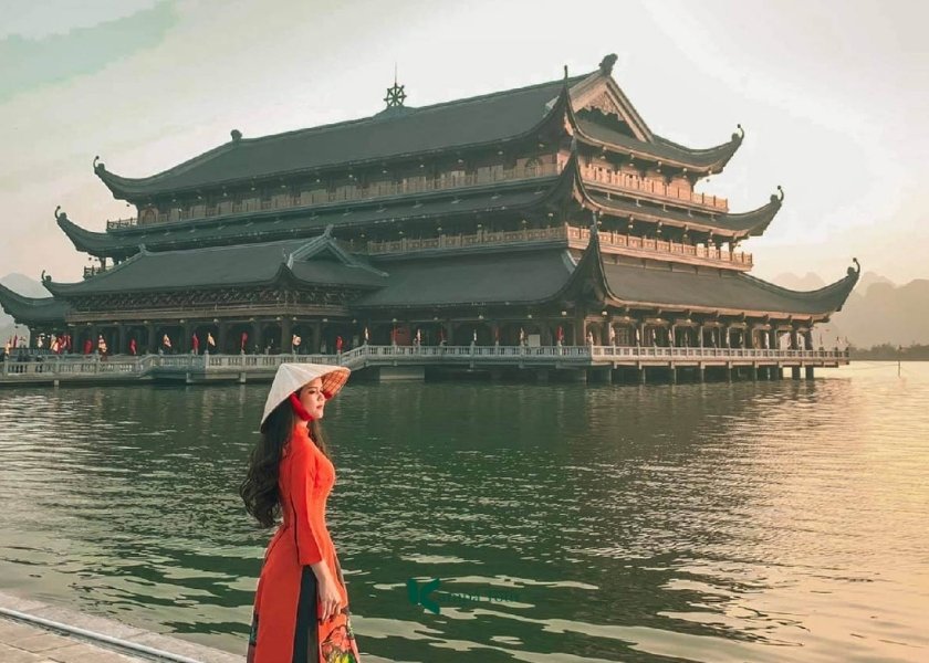 When visiting a temple, one should dress respectfully