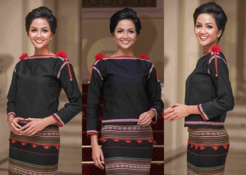 The beauty of Ede women in their traditional attire.