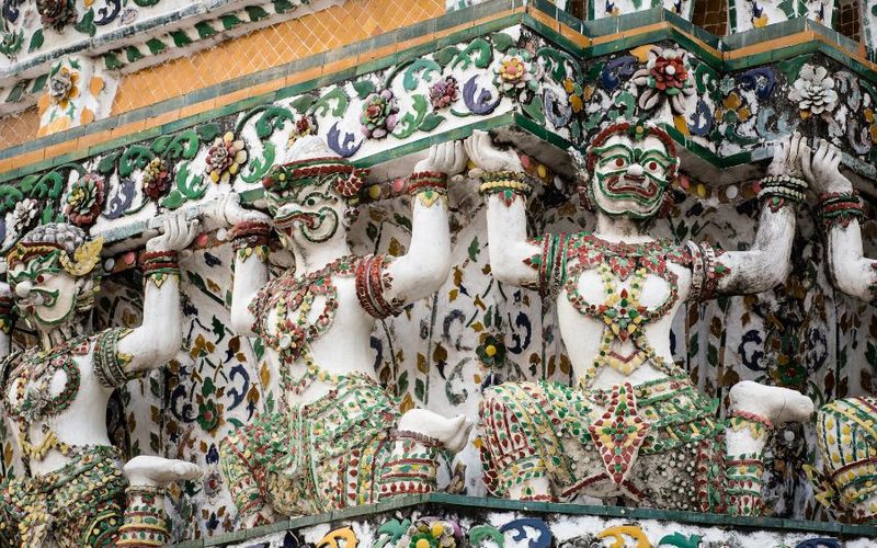 wat arun bangkok - decoracion en ceramica