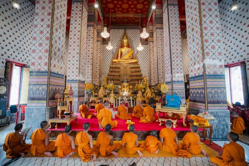 wat arun bangkok - centro del torre secundario
