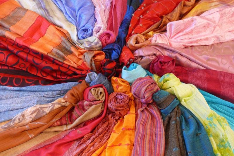 Silk sale in Van Phuc village - Hanoi