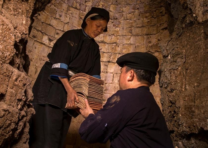The Yin-Yang tile roofs after being shaped.