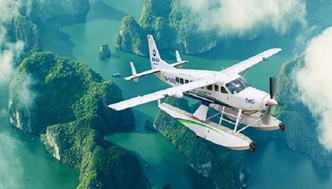 Bahía de Halong en hidroavión, una experiencia extraordinaria para vivir