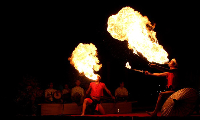 Khantoke dinner show