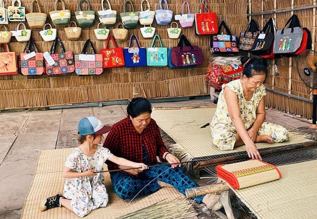 Josephonie and Jennie