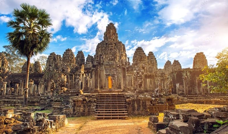 Angkor Wats ancient majesty: a timeless symbol of Sieam Reap