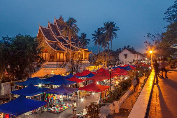 Sisavangvong Night Market