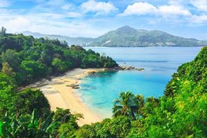 Phuket es uno de los lugares que puedes visitar una y otra vez gracias a sus diversas playas.