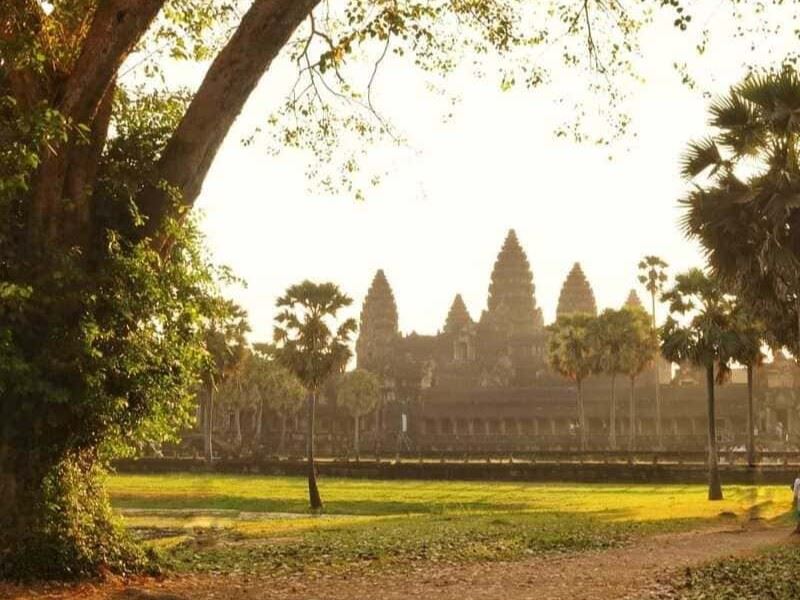 La belleza del templo de Angkor Wat al atardecer