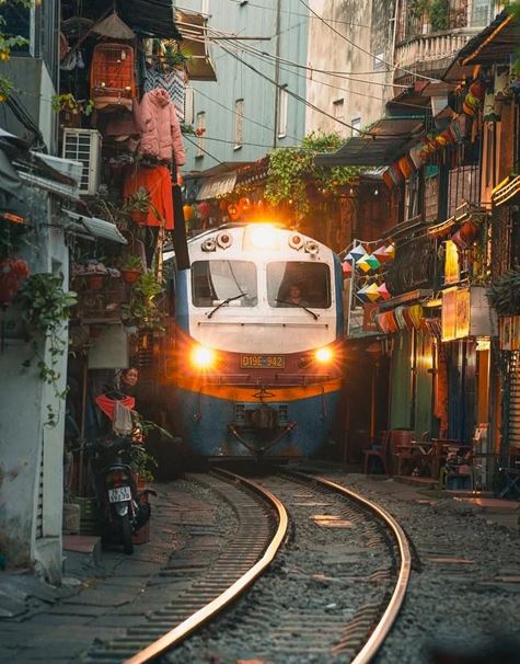 Hanoi Train Street